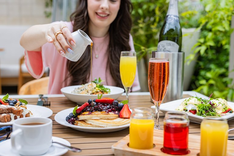 Calabasas Restaurant Cambria Hotel Calabasas