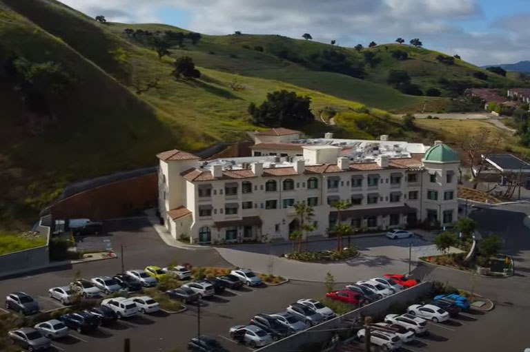 Cambria Hotel Calabasas Gallery Unveiling Visual Beauty